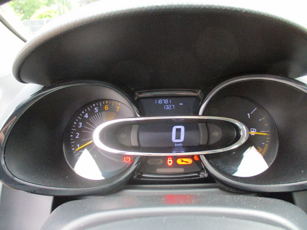Renault Clio IV Expression 2013/8