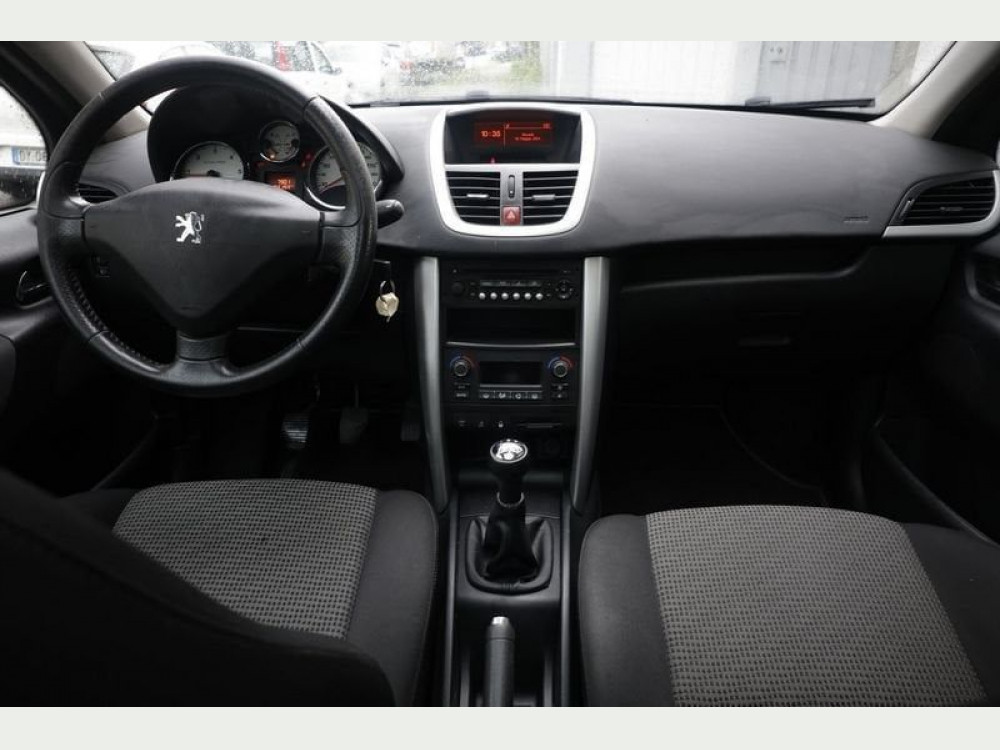 Peugeot Peugeot 207  207 1.6 8V HDi 93CV SW XS Ci 2010/10