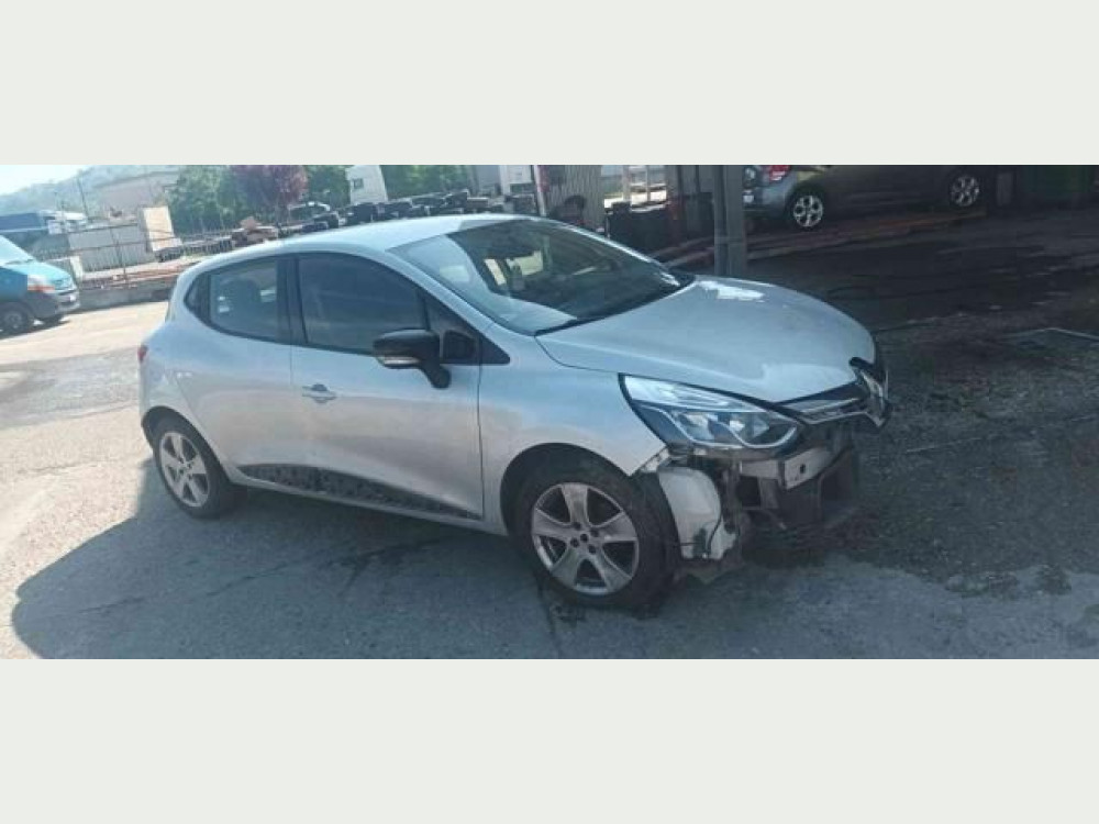 Renault RENAULT Clio 1.5 DCI INCIDENTATA 2016/5