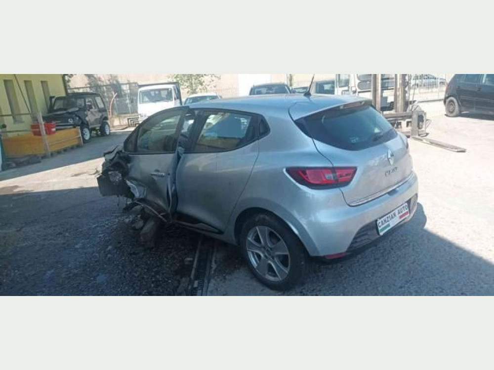 Renault RENAULT Clio 1.5 DCI INCIDENTATA 2016/5