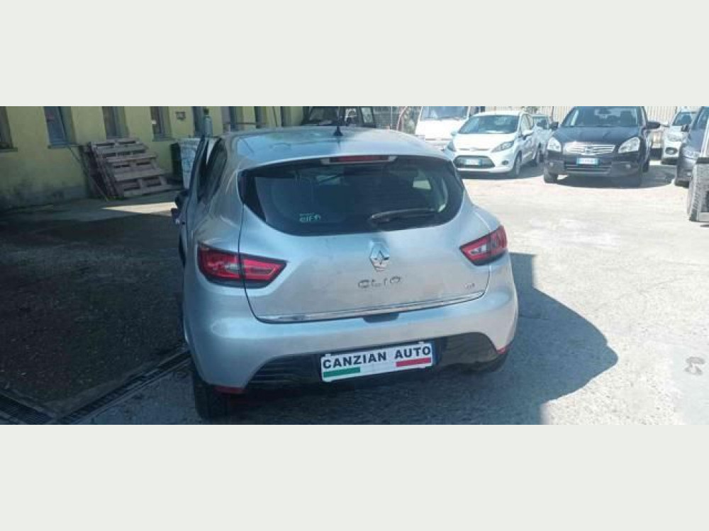 Renault RENAULT Clio 1.5 DCI INCIDENTATA 2016/5