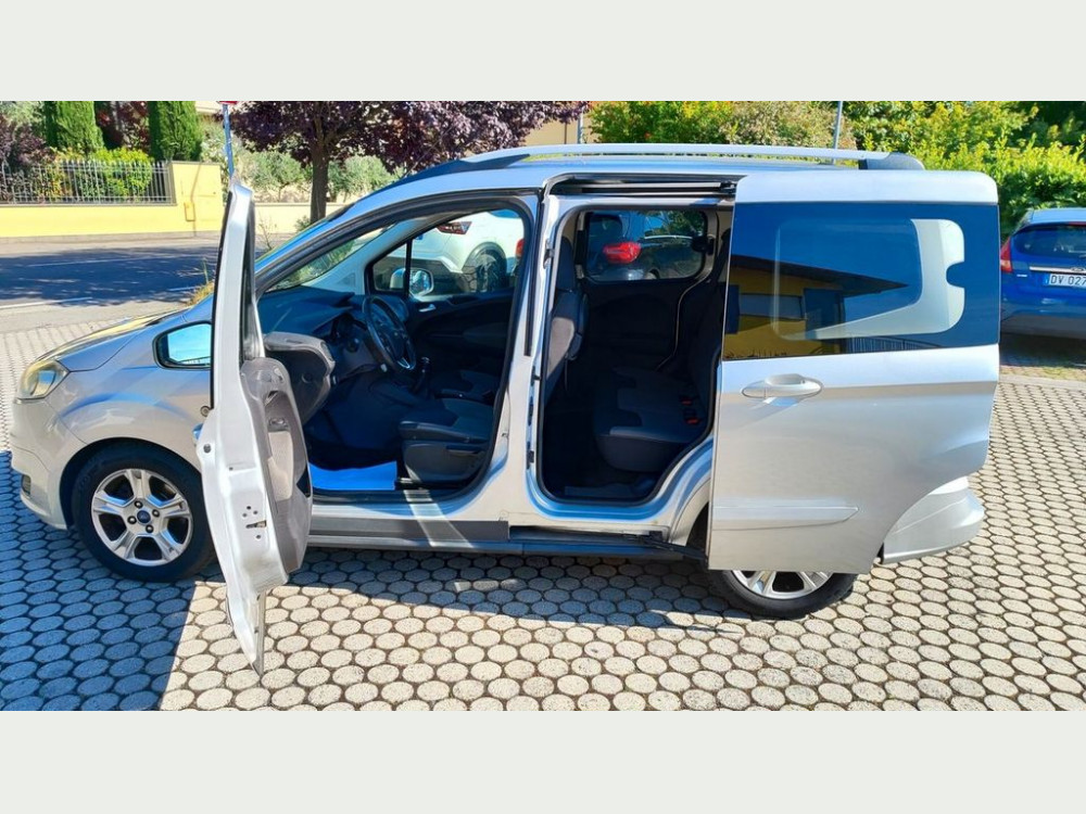 Ford Ford Tourneo Courier 1.5 TDCI 75 CV Plus 2015/6