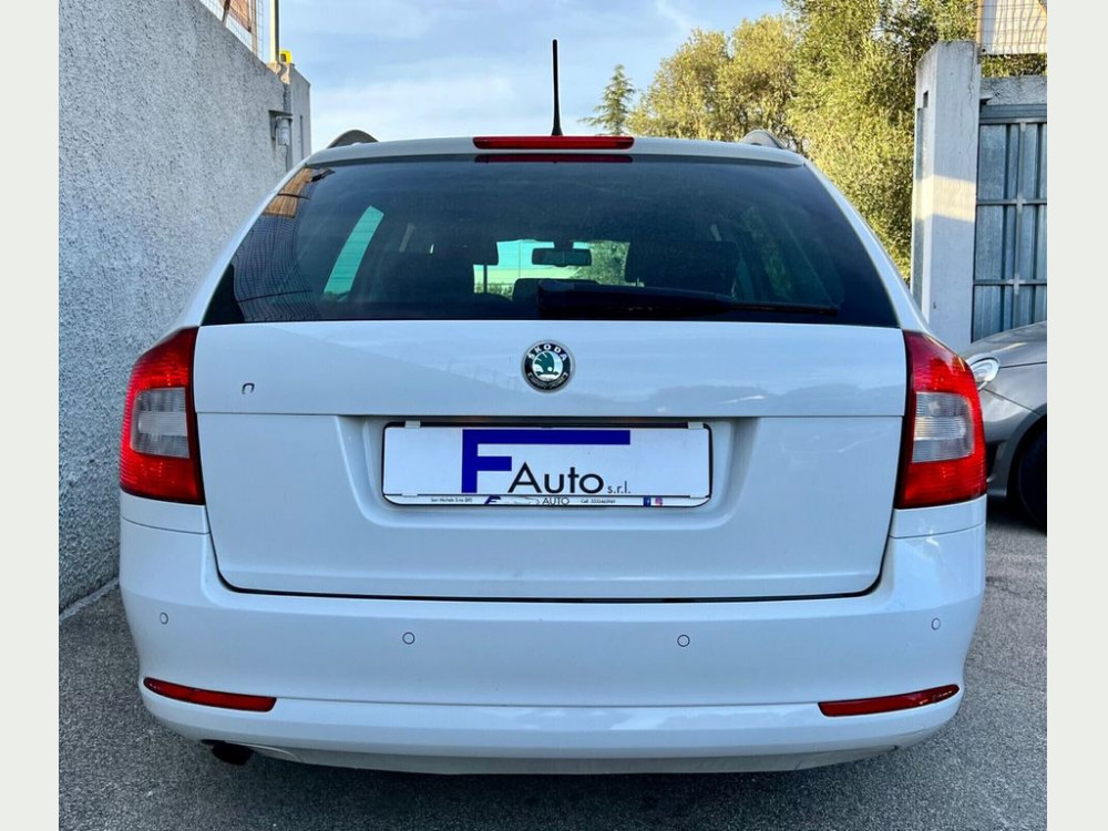 Skoda Skoda Octavia 1.6 TDI CR F.AP. Wagon Elegance 2013/2