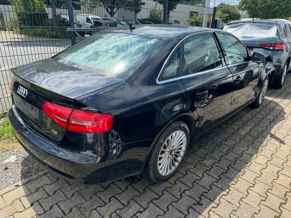 Audi A4 Lim. Attraction 2.0TDI Navi 2.Hand 2014/9