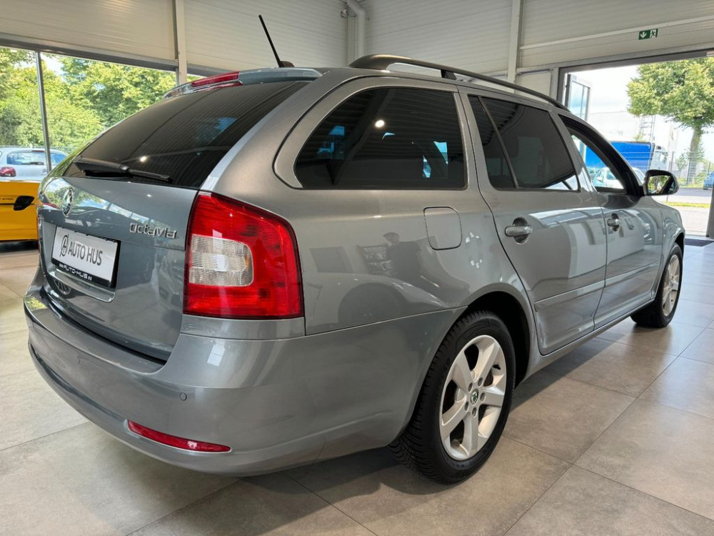 Skoda Octavia Kombi 1.4 Benzin Allwetterreifen/Klima 2013/5