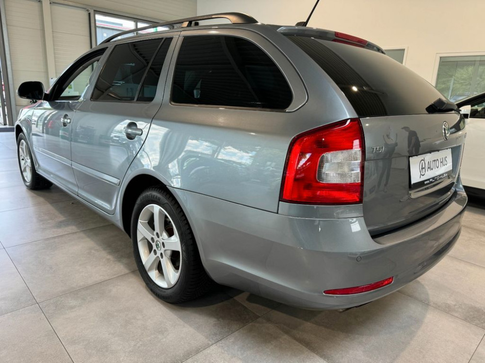 Skoda Octavia Kombi 1.4 Benzin Allwetterreifen/Klima 2013/5