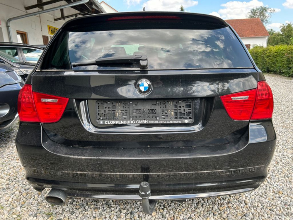 BMW 320 Baureihe 3 Touring d *Tempomat*SHZ*AHK* 2010/7