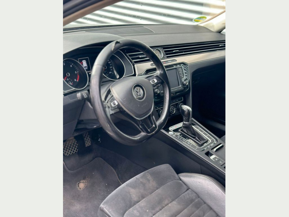 Volkswagen Passat Variant Highline/ R-Line/4Motion/TÜV/DSG 2015/10