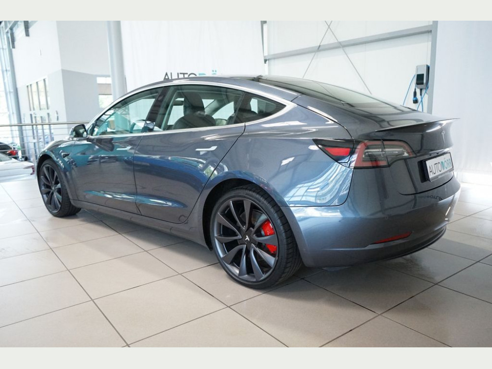 Tesla Model 3 Performance Dual AWD Auton. Fahren+Pano 2020/4