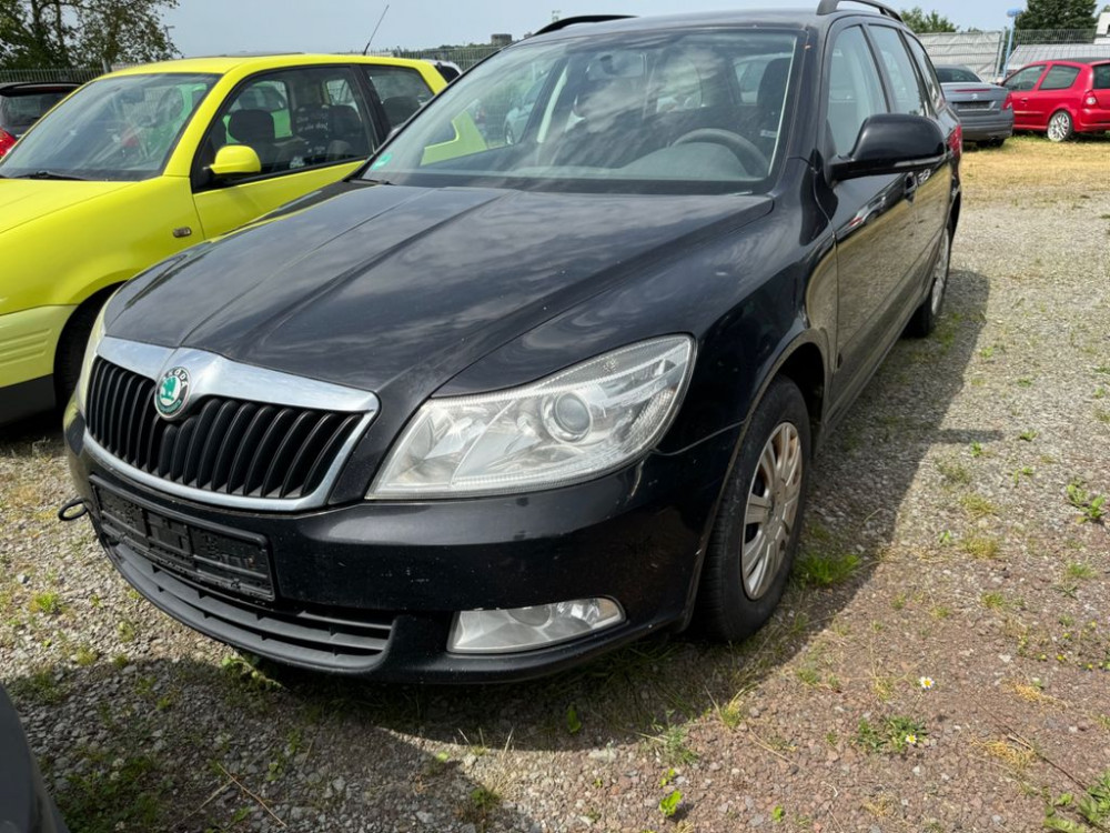 Skoda Octavia 2.0 TDI Family Combi 2010/12