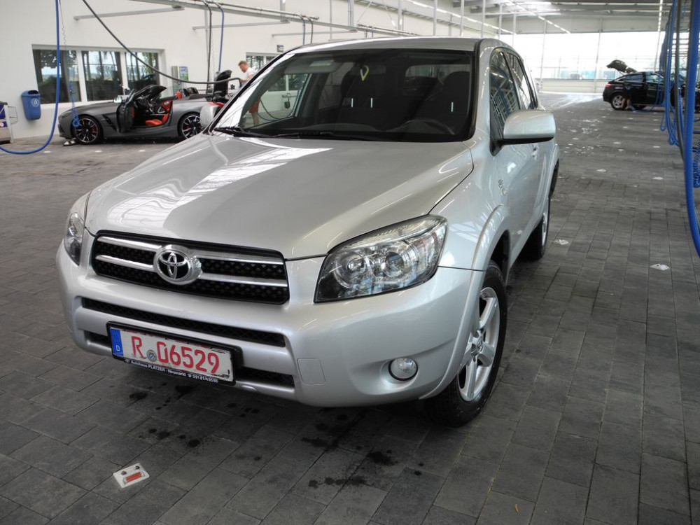 Toyota RAV 4 2.2-l-D-CAT 4x4 Executive *KLIMA* LEDER 2006/4