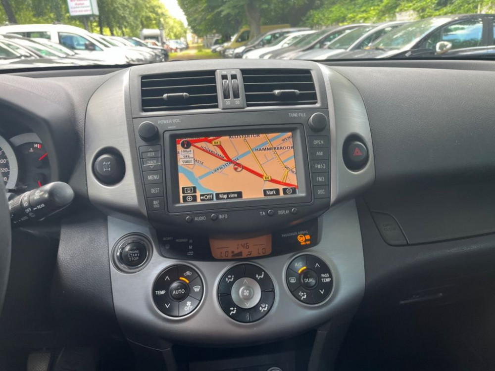 Toyota RAV 4 4 Executive  Navi + Leder+keyless 2007/3