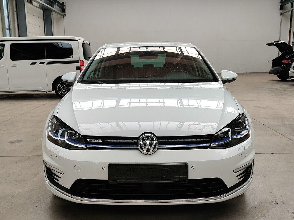 Volkswagen Golf CCS-LADEDOSE LED DYNAUDIO R-KAM LED 2020/3