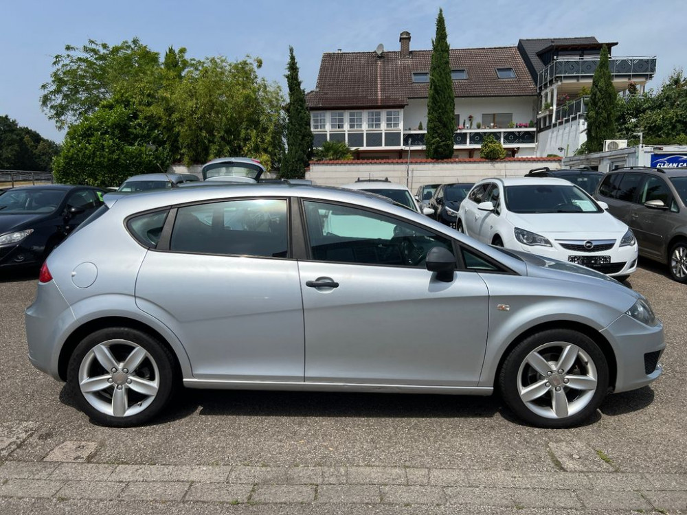 Seat Leon Basis 1,4L 86PS Klima TüvNeu 8Fachbereifung 2010/7